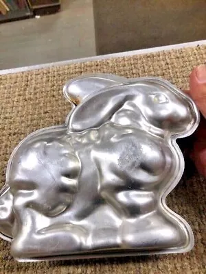 Vintage 8   Cast Aluminum Easter Bunny Rabbit Cake Candy Or Chocolate Mold--J-49 • $69.95