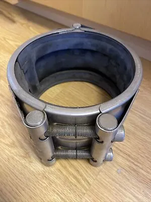 £99.99 • Buy MJH Bolt-Inserting Hinge Type Repair Pipe Clamp Couplings 138-142mm Pipe Leaks