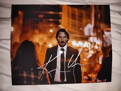 Keanu Reeves 10 X 8 Hand Signed Photo With COA • £19