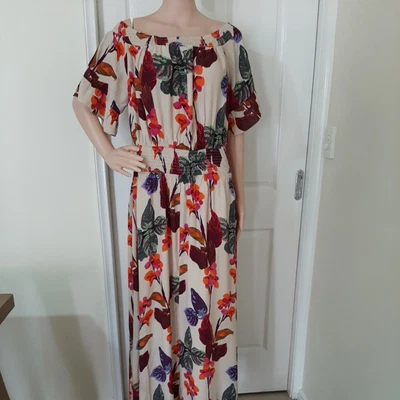 $14.90 • Buy CITY CHIC LONG  DRESS   Sz MEDIUM 