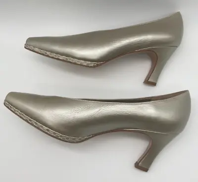 PREVATA VTG Italy Made Metallic Silver High Heel Leather Pump  SZ 8 Dress Shoe • $24.99