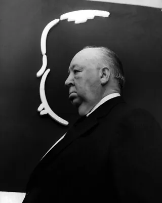 New Photo: Famed Director Alfred Hitchcock  The Master Of Suspense  - 6 Sizes! • $26.99