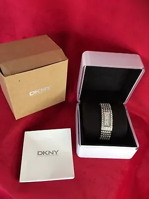 £30 • Buy Dkny Ladies Crystal Bracelet Watch Free Delivery
