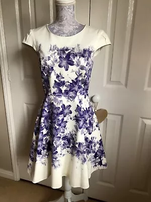 KAREN MILLEN Cream & Blue Flower Cap Sleeve Fit & Flare Skater Dress UK 12 • £20