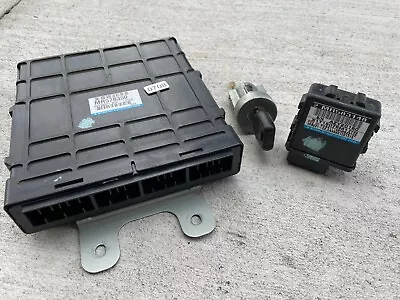 2003 Mitsubishi Montero 3.0L ECU Engine Module W/ Key & Immobilizer MR578350 • $179.99