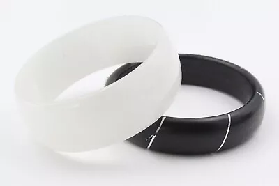 Vintage Resin Black White Bangle Bracelet • $15