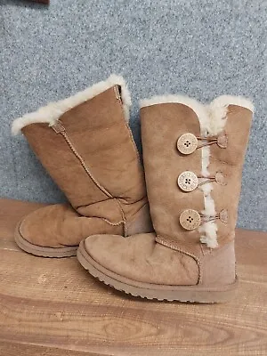 Ugg S/N 1873 Bailey Button Triplet Tan Pull On Sheepskin Boots US5 UK3.5 • £20