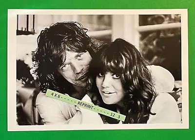 Found PHOTO Beautiful Linda Ronstadt Singer & MICK JAGGER Of The Rolling Stones • $3.29