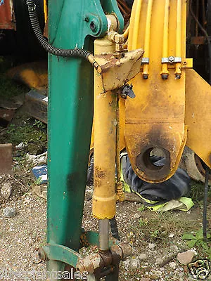 £300 • Buy Komatsu Bucket Ram Only