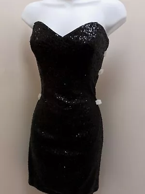 Prom Dress Or Evening Gown Black Sequin Size 6 • $99