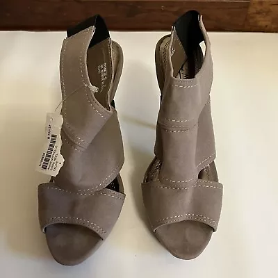 New Anne Michelle Size 9 Taupe Heels Straps 5 Inch Heel • $30