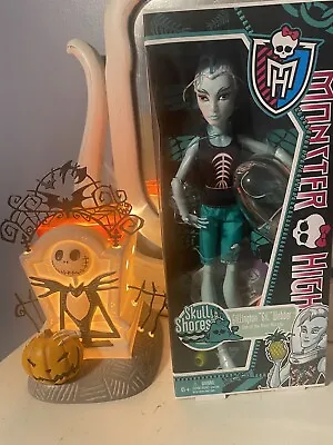 Monster High - Skull Shores - 2011 - Gillington  Gil  Webber Doll • $90