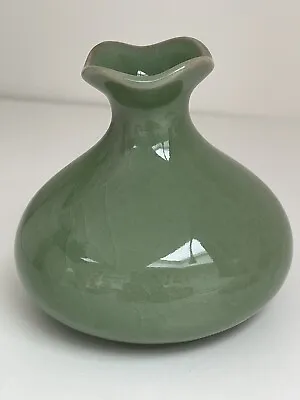 CHINESE PORCELAIN CELADON GREEN CRACKLE Glaze MEIPING VASE CERAMICS POTTERY  • $37.34