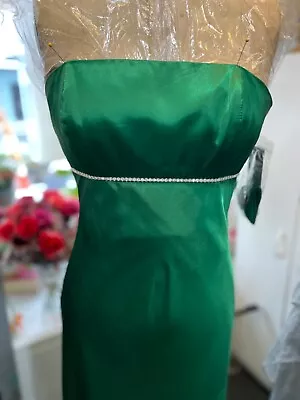 Faviana Green Beaded Prom Evening Special Occasion Dress Size 9/10 • $99