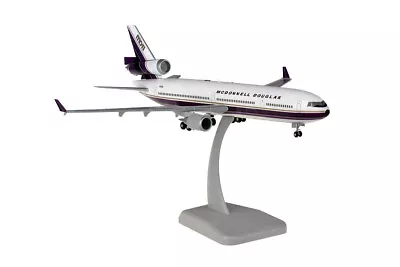 Hogan Wings 11632 McDonnell Douglas MD-11 House Colors (N211MD) 1:200 • $45