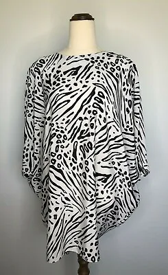 $10 • Buy TARGET Vintage Zebra Print Oversized Top With Buttons On Back Size 16