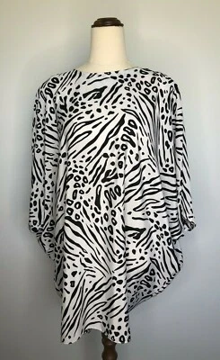 $10 • Buy TARGET Vintage Zebra Print Oversized Top With Buttons On Back Size 16