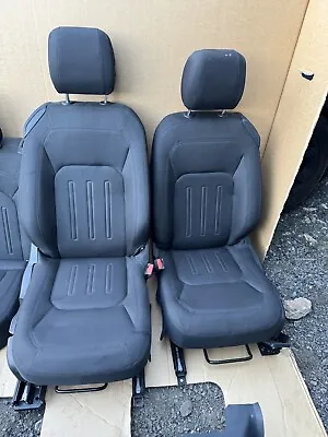 Land Rover Defender 90 L663 FRONT PAIR SEATS 2022MY-2024MY NEW • £1250