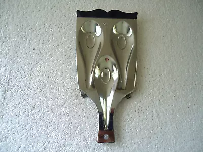 Vintage Metal Sitting / Wall Hanging Spoon Rest   Beautiful Collectible Item   • $24.99