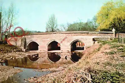 Picture Postcard Hadleigh Toppesfield Bridge • £3.49