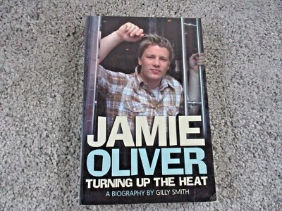$12.99 • Buy Jamie Oliver: Biography - Turning Up The Heat - Gilly Smith PanMacmillan