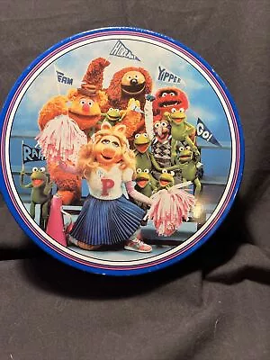 1989 Muppets Round Metal Tin Miss Piggy Cheerleader Kermit Gonzo Fozzie Rowlf • $20