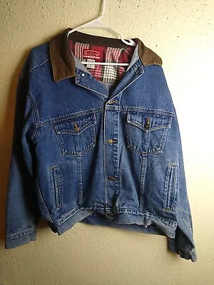 Vintage Marlboro Country Store Men’s Leather Collar Denim Trucker Jacket Large  • $13.50