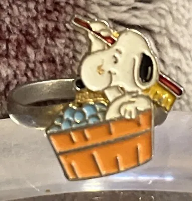 Vint Rare Peanuts Snoopy In A Tub Novelty Adjustable Enamel Ring United Feature • $16.50