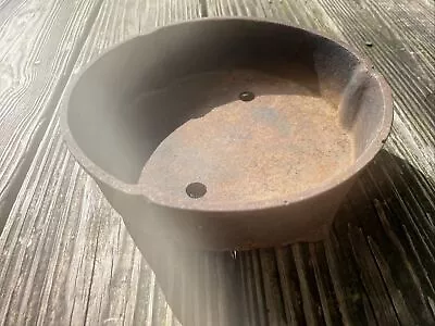 Vintage Cast Iron Planter Pot 7.5” Diameter 2.5” Tall 1.75” Deep • $9.99