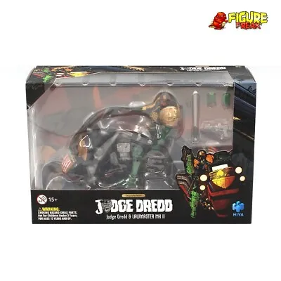 Hiya Toys Judge Dredd Judge Dredd & Lawmaster Mk II 4.25  Figure (1:18 Scale) • $67.99