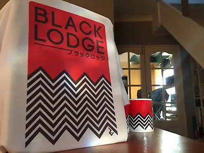 Twin Peaks Japanese Black Lodge T-Shirt - David Lynch Inspired By Minimalism • £16.49