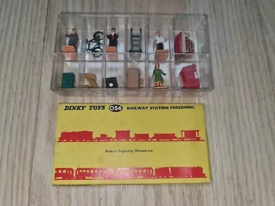 Hornby Dublo Dinky Toys 054 Oo Gauge Railway Station Personnel Figures Set • £24.99