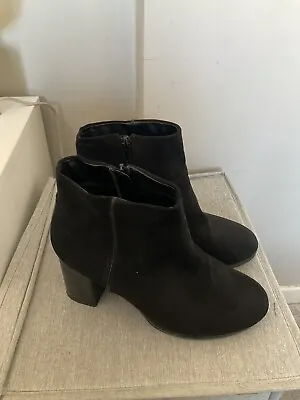 Evans Black Ankle Block Heeled Boots Size 5 EEE • £14