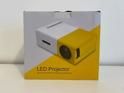 Mini Portable YG300 Multimedia Projector Full HD 1080P Home Theater • £19.99