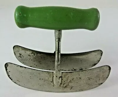 Vintage Manual Pastry Cutter Green Handle Double Blade • $2.99