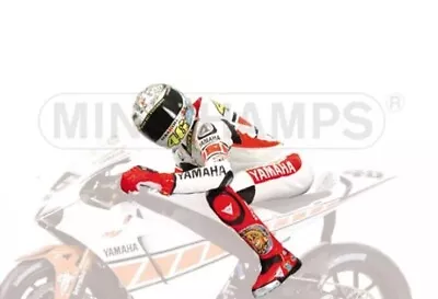 MINICHAMPS Valentino Rossi Riding Figure MOTOGP Valencia 2005 1:12 312 050186 • £44.99