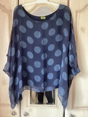 N & Willow. Ladies Boxy Top In Navy With Blue Circles. One Size. • £7.99