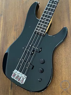 Fernandes Bass Limited Edition PJ Medium Scale Black MIJ 1989 • $379.61