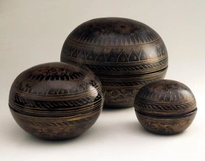 £16 • Buy Set Of 3 Round Lacquered Stacking Trinket/jewellery Boxes Black Nesting Three