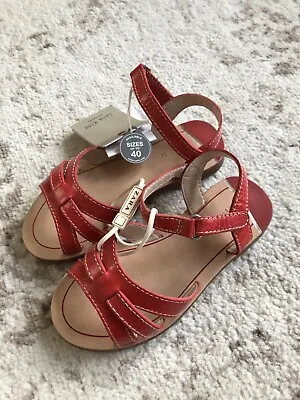 New Zara Girls Red Leather Sandals Shoes Size 9.5 26  • $34.99