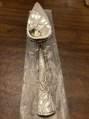 Lenox HOLIDAY Stainless 18/10 Embossed Christmas Holly PIE SERVER NEW. Oversized • $19.99