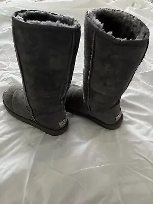 UGG Classic Tall Boots Gray Suede Sheepskin 5815 Womens Size 6 • $29.99