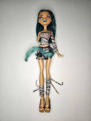 Monster High Nefera De Nile First Wave Doll - Missing Arm • $29.17