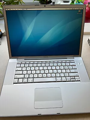 Vintage MacBook Pro Core 2 Duo 2.2 15  W/ Brenthaven Laptop Bag • $85