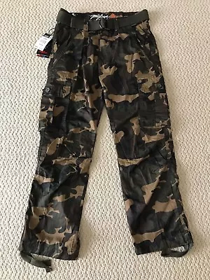 NWT Men's Miskeen Green Camouflage Camo Cargo Pocket Pants W/ Belt SIZES 30-40 • $17.99