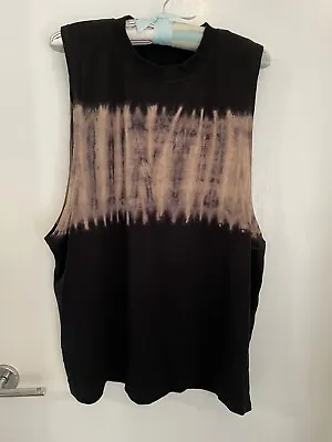 $28 • Buy Lorna Jane XL Black And Taupe Tank
