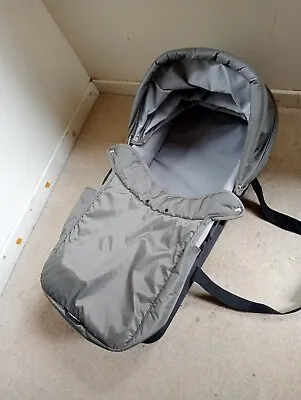 Baby Jogger Compact Carry Cot Bassinet  • £30