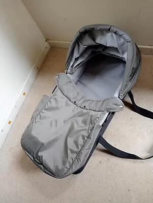 Baby Jogger Compact Carry Cot • £30