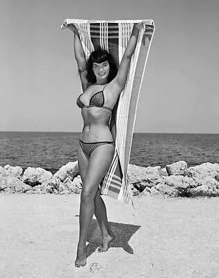 380642 Bettie Page WALL PRINT POSTER AU • $71.45
