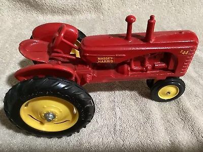 J. L. E. Massey Harris 44 Collectors Tractor Markedj.l.e. Antique Series 4 • $55